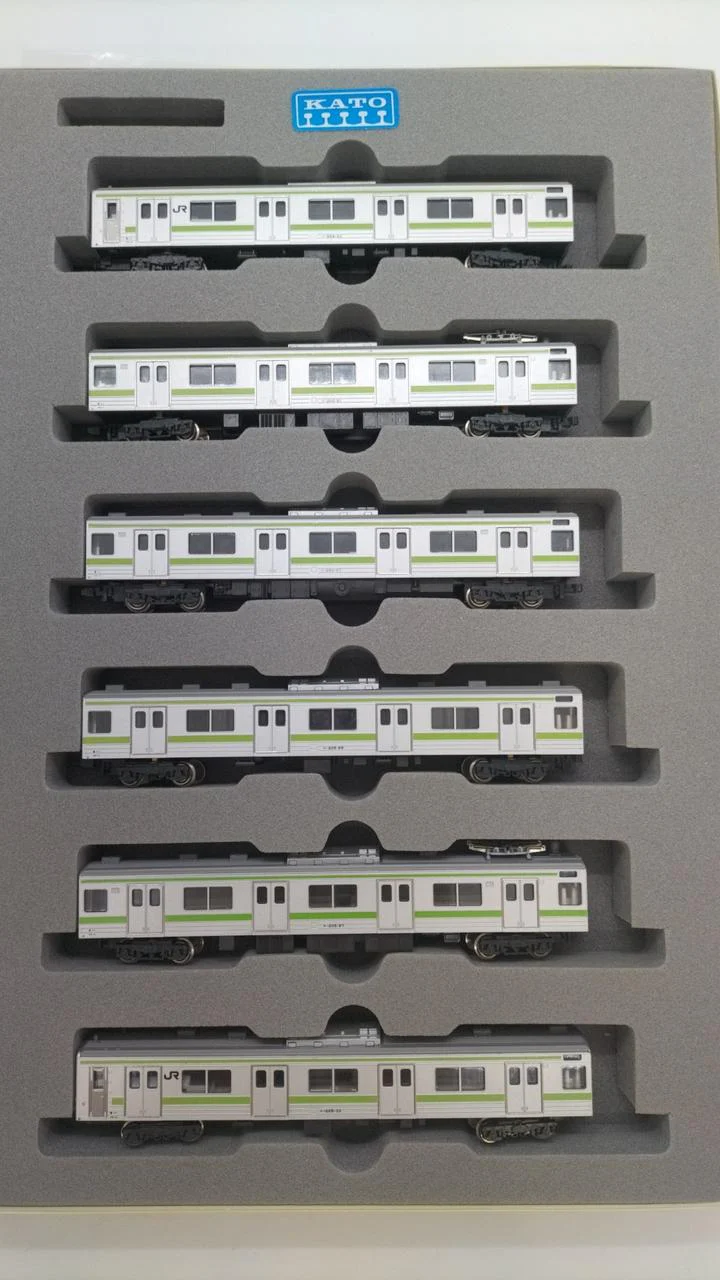 KATO 1/150 205 Series Keiyo Line Color 6-Car Basic Set - Image 12