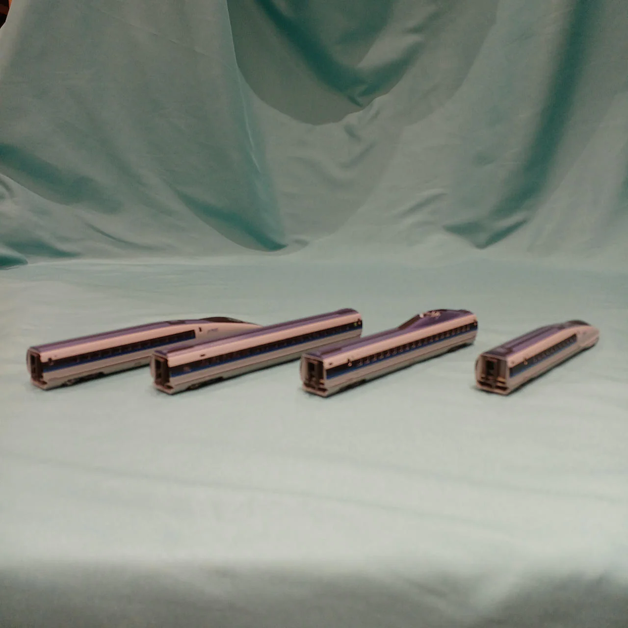 KATO 1/160 500 Series Shinkansen Nozomi 4-Car Basic Set - Image 5