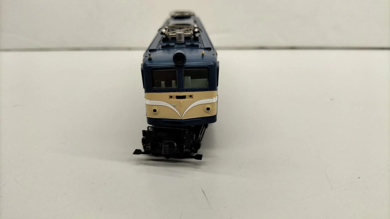 KATO 1-301 EF58 (Large Window, Blue) 1-301 HO Gauge - Image 2