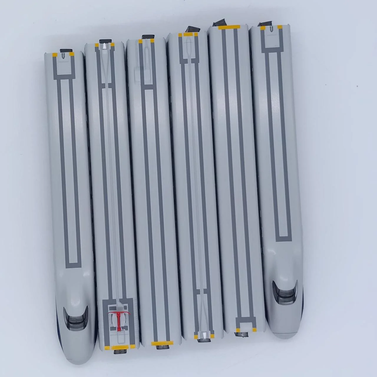 KATO 10-1718 E2 Series 1000 Subseries Shinkansen 6-Car Basic Set - Image 9