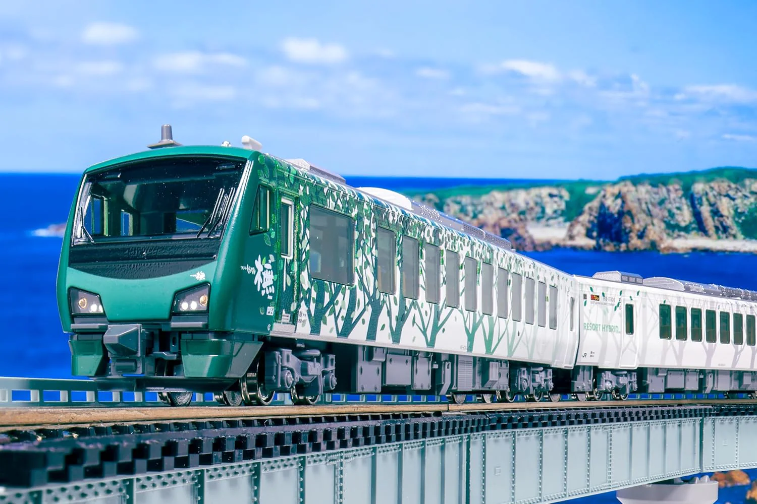 KATO 10-2073 N Gauge HB-E300 Series Resort Shirakami (Aoike Formation) 4 Cars Set - Image 6