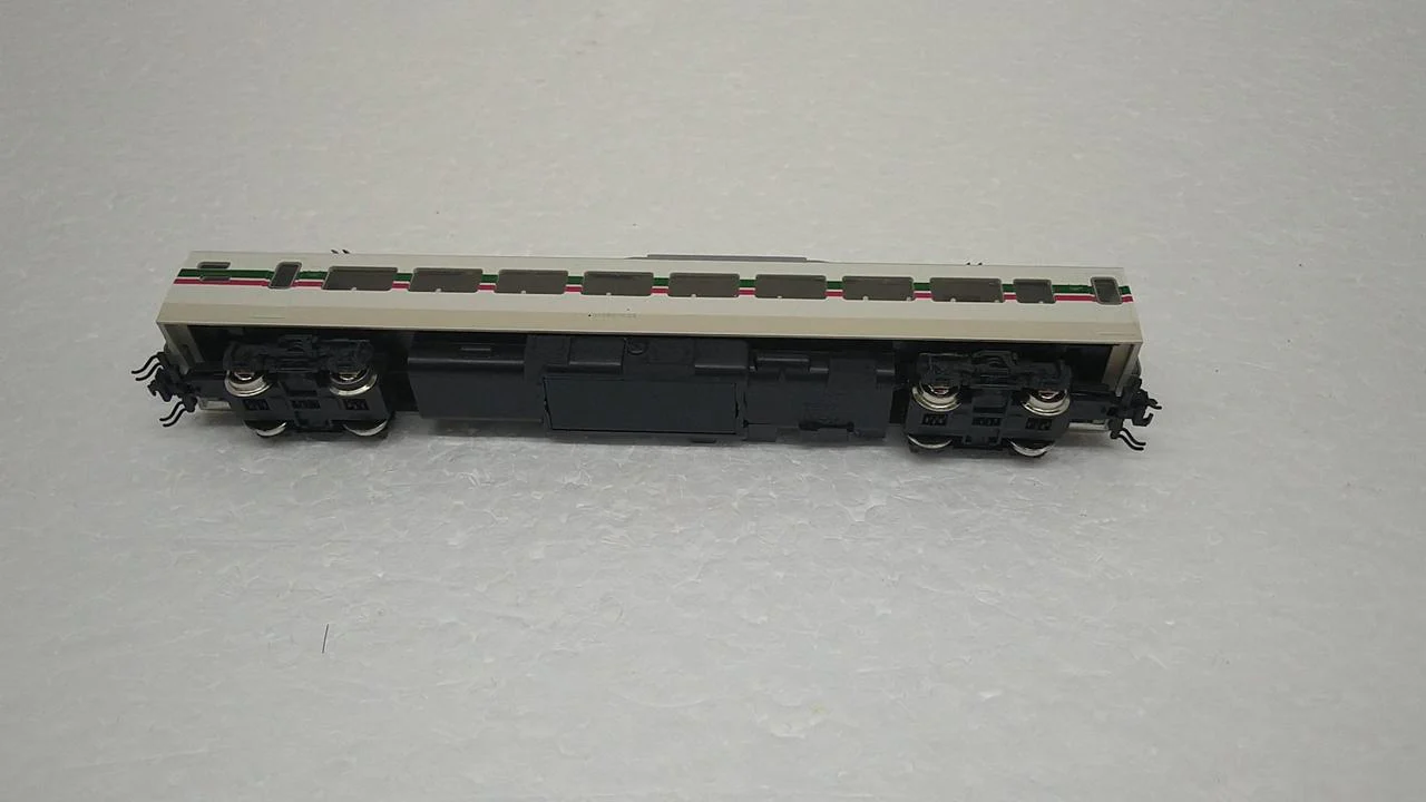 KATO 10-440 183 Series Upgrade 'Azusa' 9-Car Set - Image 8