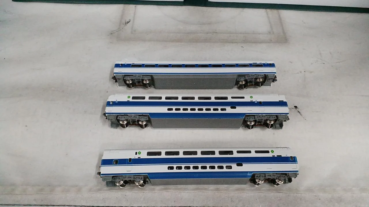 KATO 100 Series Shinkansen 'Grand Hikari' 10-354 - Image 7