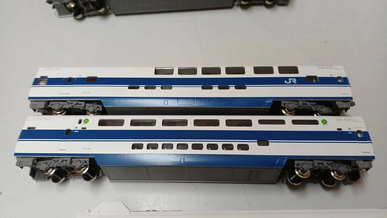 KATO 100 Series Shinkansen Grand Hikari Add-on Set 10-355 - Image 6