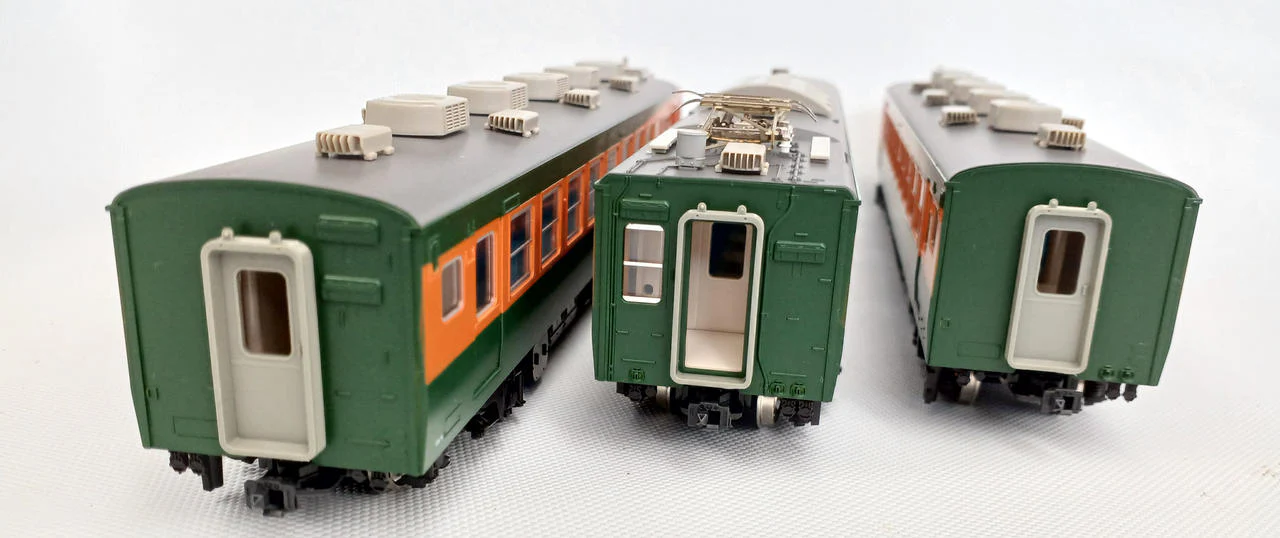 KATO 165 Series Express Train Low-Roof 3-Car Set 3-507 - Image 2