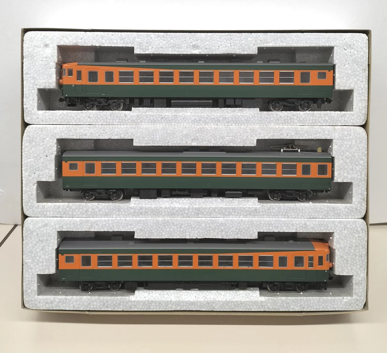KATO 165 Series Express Type Train 3-Car Basic Set KATO HO Gauge 3-505 - Image 2