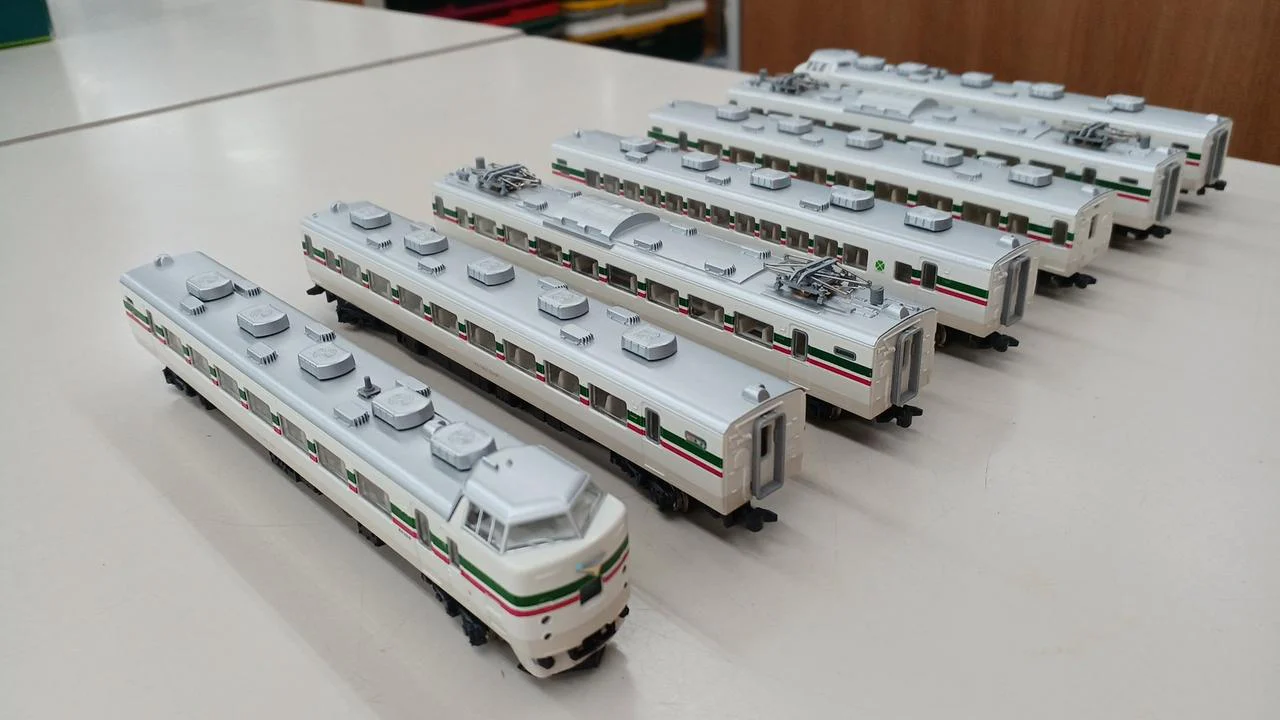 KATO 183 Series Upgraded Azusa 7-Car Set (The case is not exclusive) - Image 7