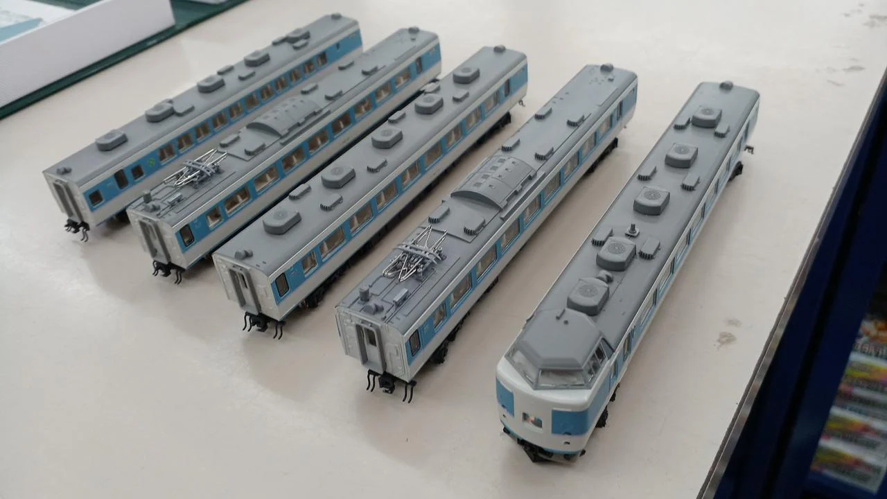 KATO 189 Series Azusa New Color Basic Add-on 11-Car Set - Image 6