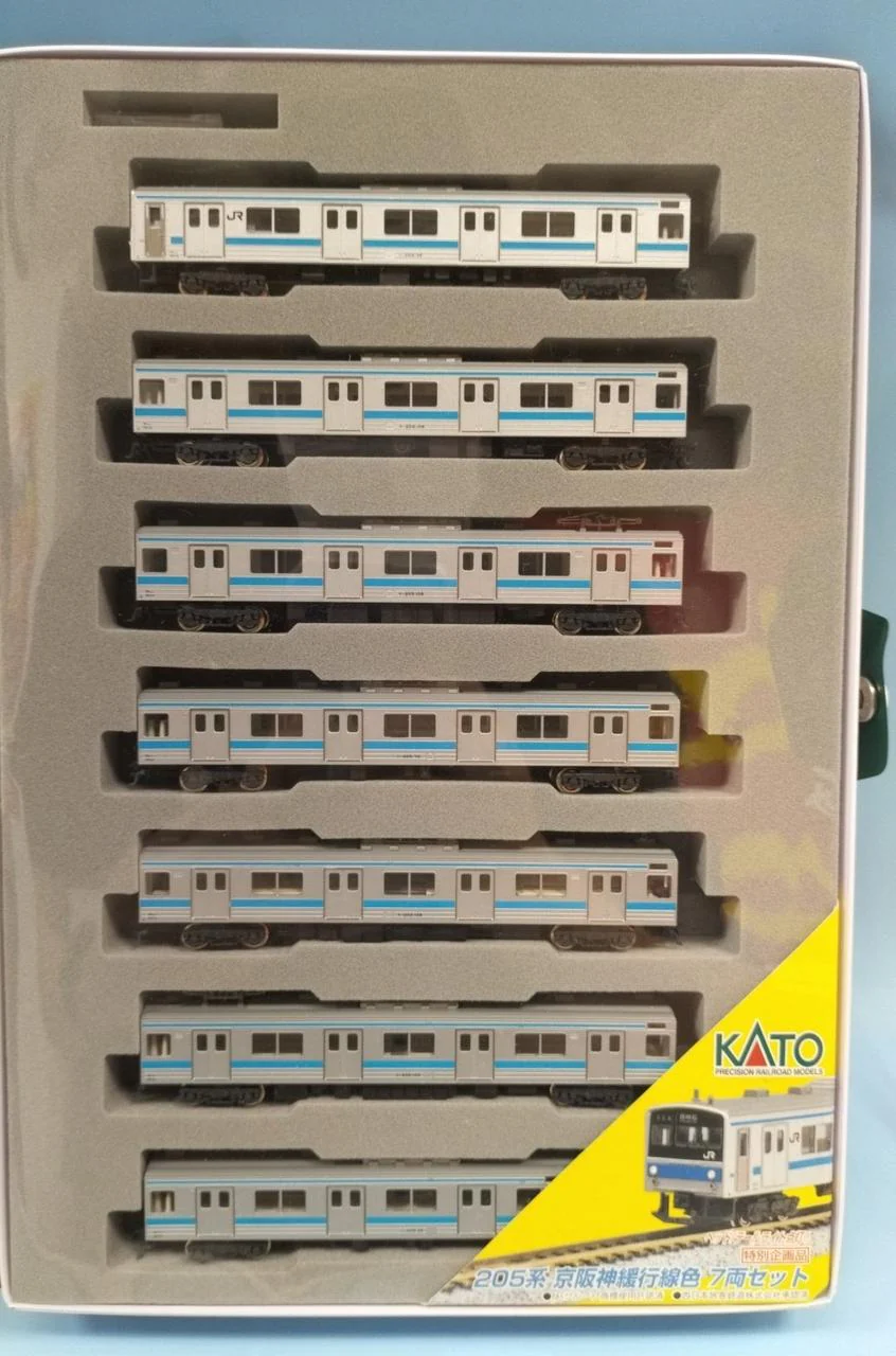 KATO 205 Series (Keihanshin Local Line Colors) 7-Car Set - Image 4
