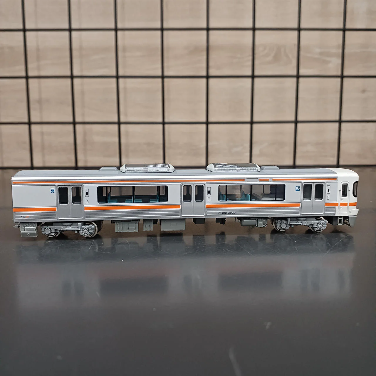KATO 313 Series 3000 Subseries - Image 4