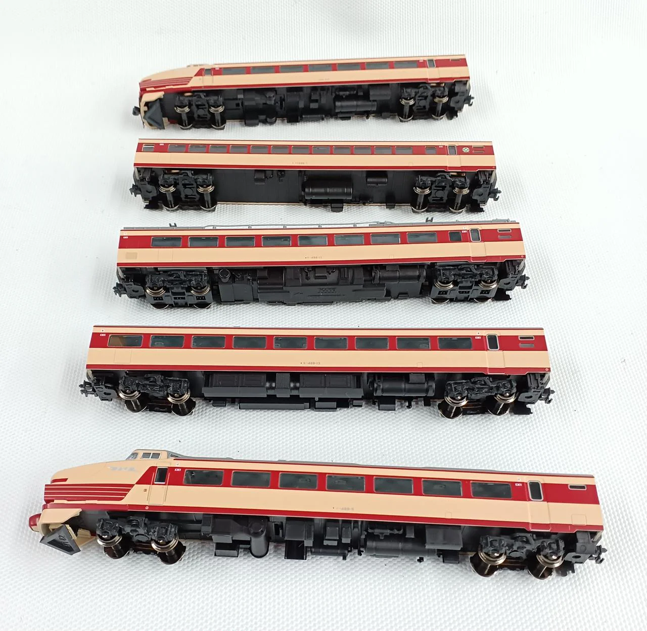 KATO 489 Series Early Model Hakusan/Asama 5-Car Basic Set 10-239 - Image 7