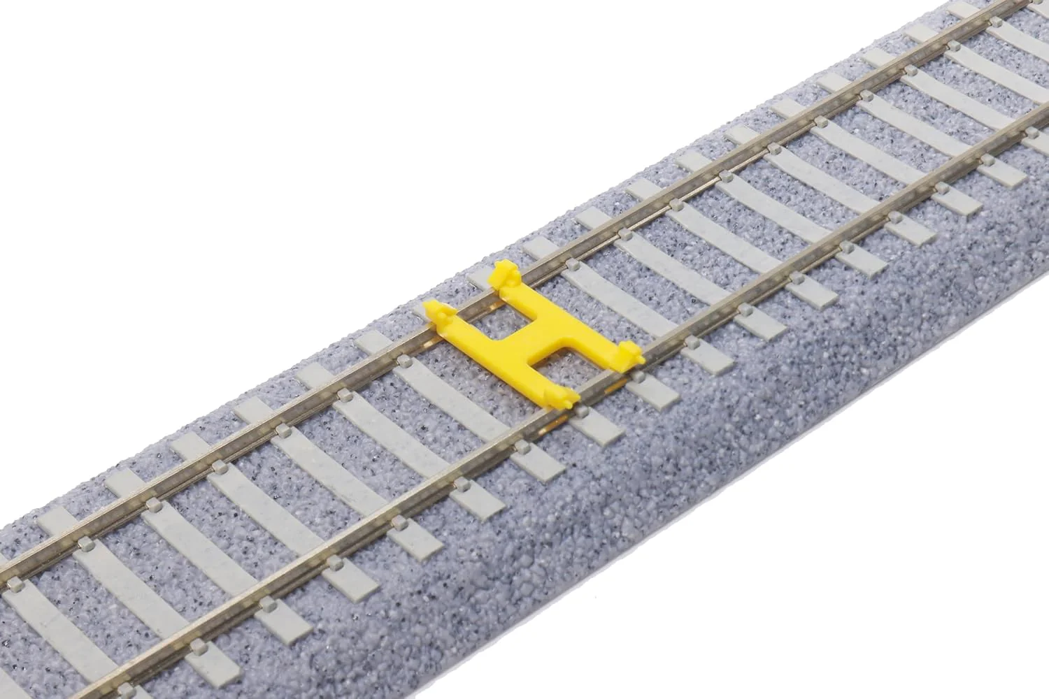 KATO 5-351 HO Gauge Wheel Chocks (Yellow, 4 Pieces) - Image 2