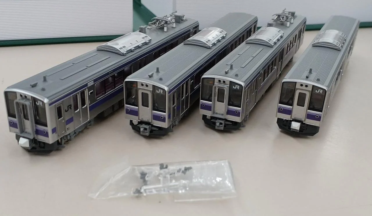 KATO' 701 Series 1000 Subseries Morioka Color 4-Car Set 10-1556 - Image 7