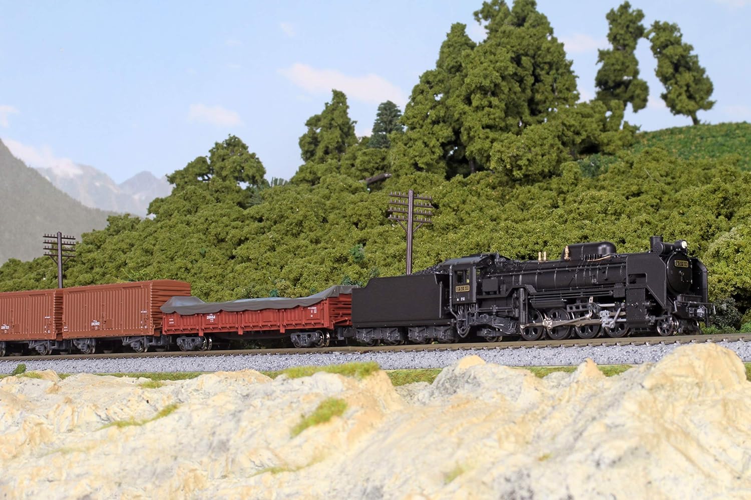 KATO 8017-1 N Gauge Toki 25000 (with cargo) - Image 2