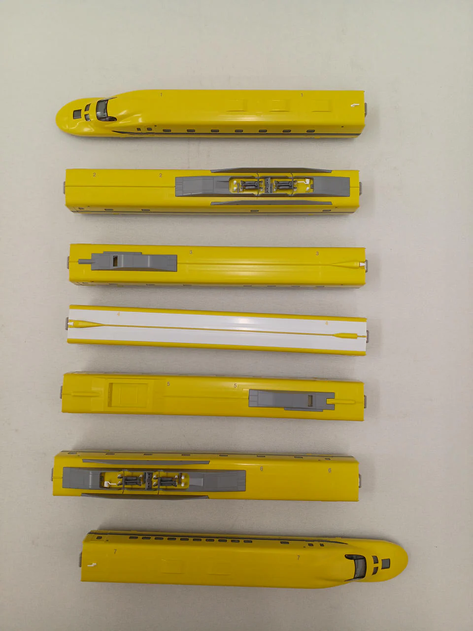 KATO 923 Series 3000 Subseries Doctor Yellow - Image 8