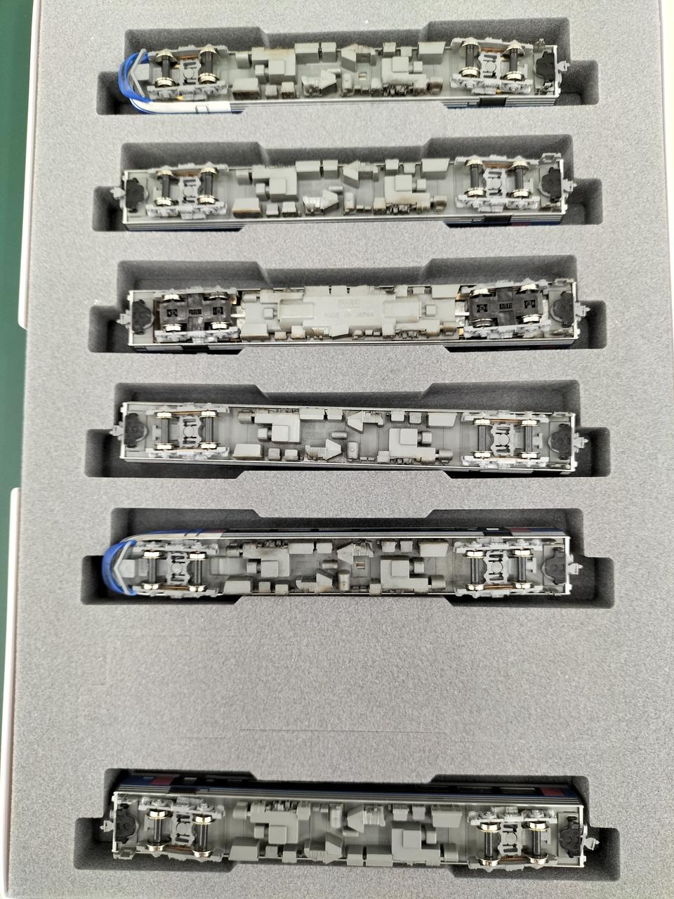 KATO Chizu Express HOT7000 Series Super Hakuto 6-Car Set 10-1693 - Image 5