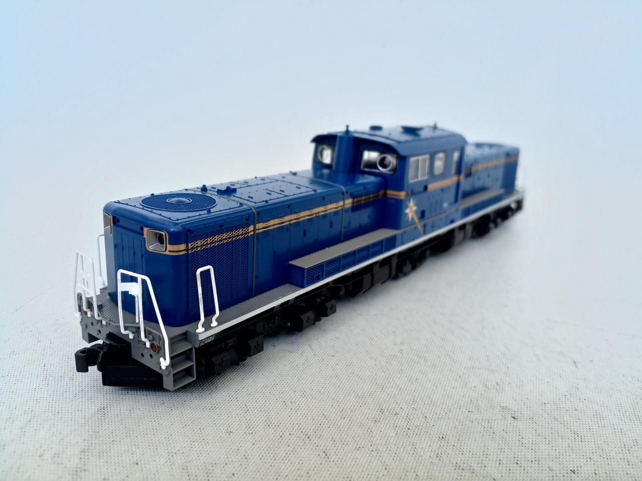 KATO DD51 Class Diesel Locomotive (Hokutosei Color) 1-704 - Image 4