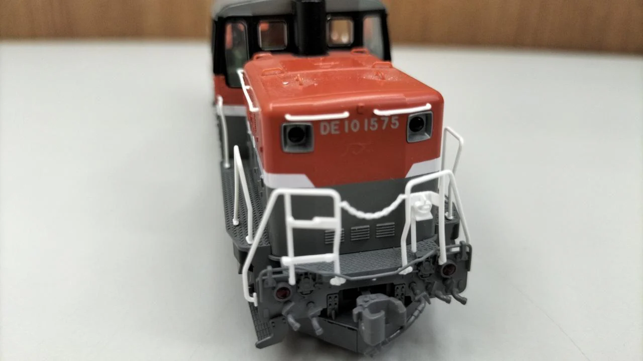 KATO DE10 JR Freight Update Color 1-705 - Image 5