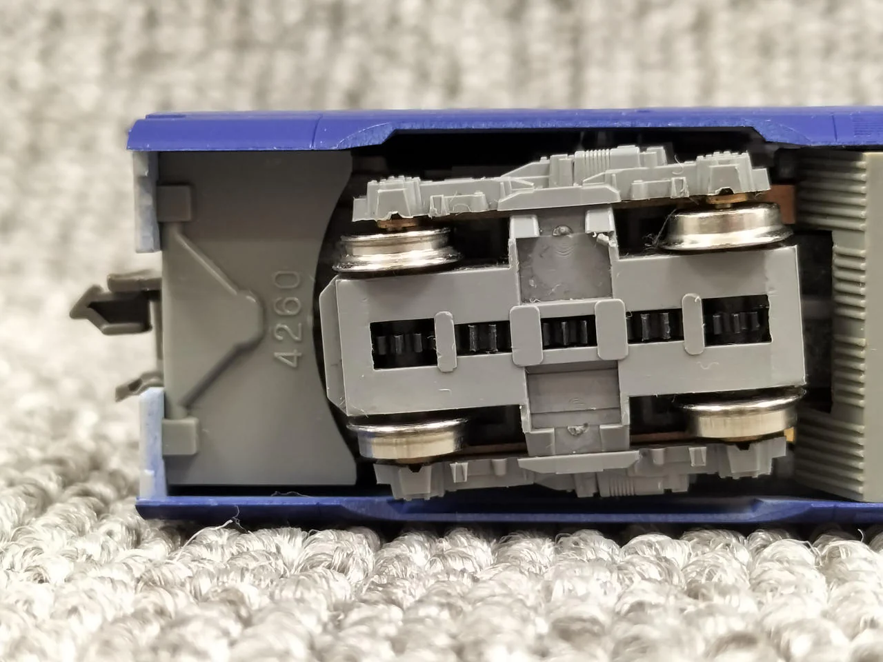 KATO E2 Series 1000 Series Shinkansen Hayate Basic Add-on Set 10-278, 10-279 - Image 3