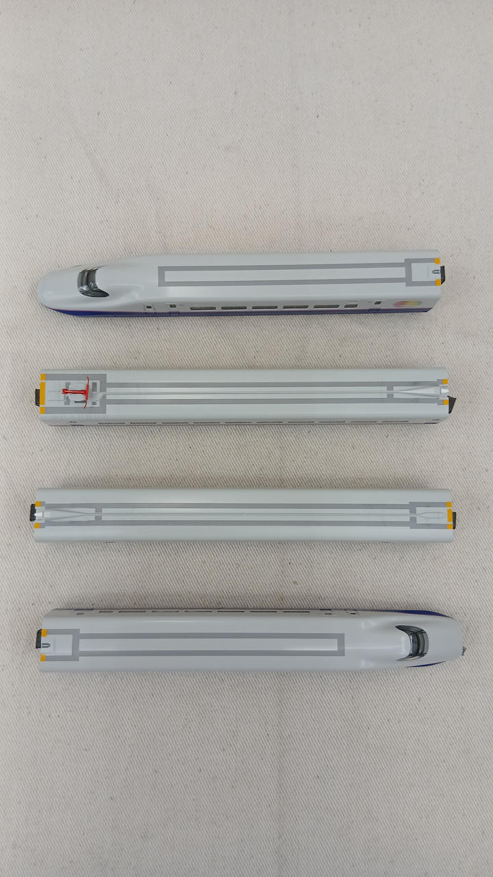 KATO E2 Series 1000 Subseries Shinkansen Hayate 4-Car Basic Set 10-278 - Image 4
