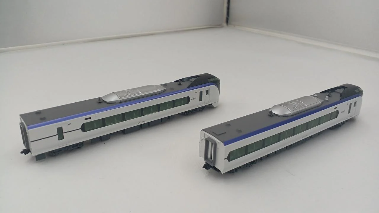 KATO E353 Series 'Azusa Kaiji' Basic Set 4 Cars 'N Gauge' - Image 8