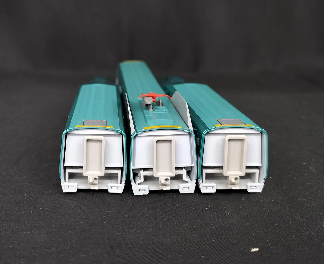 KATO E5 Series Shinkansen 'Hayabusa' Basic 3-Car Set - Image 14