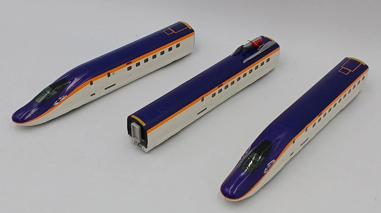 KATO E8 Series E8 Series Yamagata Shinkansen Tsubasa Basic + Add-on Set 7 Cars - Image 7