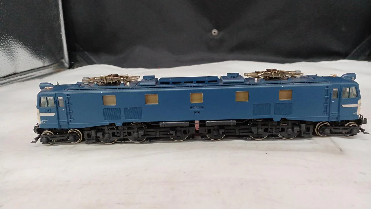 KATO EF58 Blue HO Gauge - Image 4