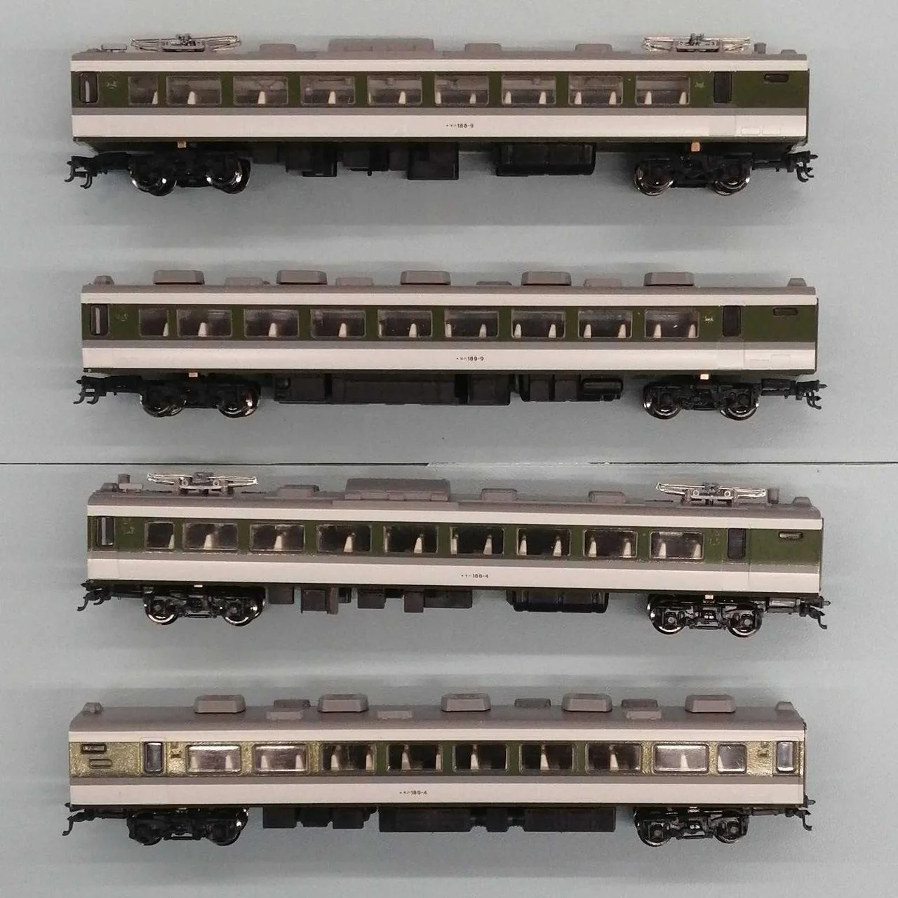KATO Grade Asama 4-Car Add-on Set 10-248 - Image 5