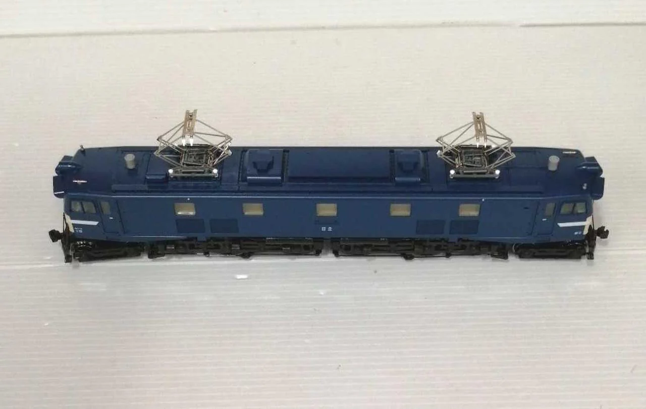 KATO HO Electric Locomotive EF58 (with Icicle Cut, Blue) - Image 5