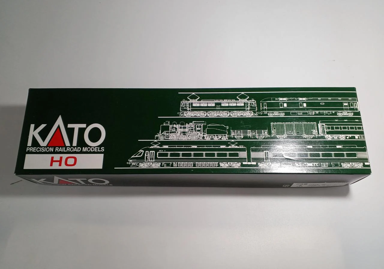KATO HO Gauge EF58 (Large Window, Blue) HO Gauge 1-301 - Image 2