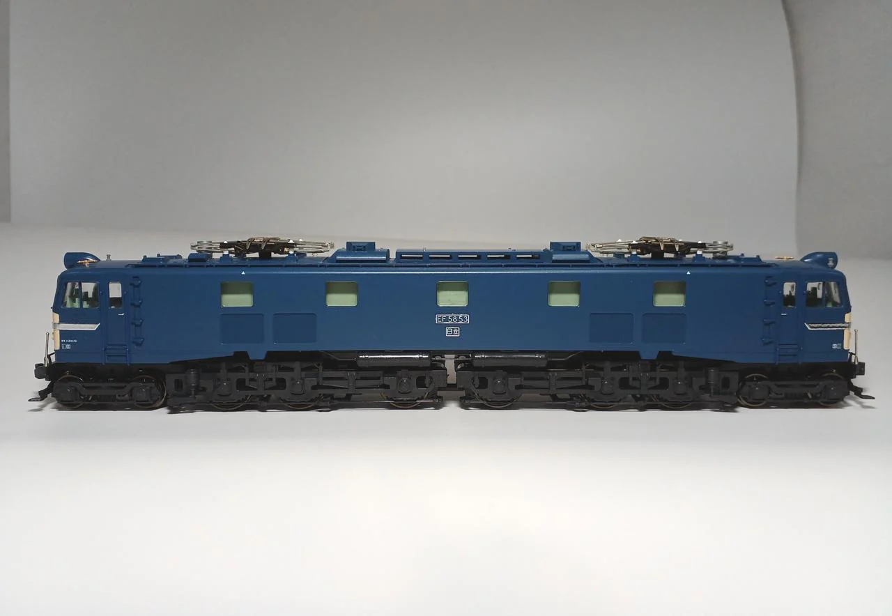 KATO HO Gauge EF58 (Large Window, Blue) HO Gauge 1-301 - Image 3