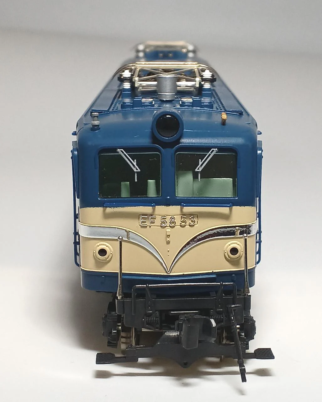 KATO HO Gauge EF58 (Large Window, Blue) HO Gauge 1-301 - Image 6