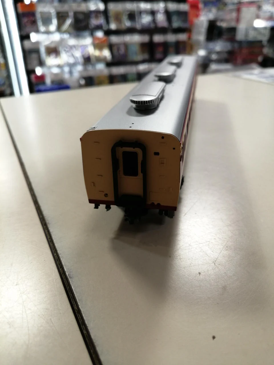 KATO HO Gauge KiHa 82 Series Limited Express Diesel Car 4-Car Basic - Image 10