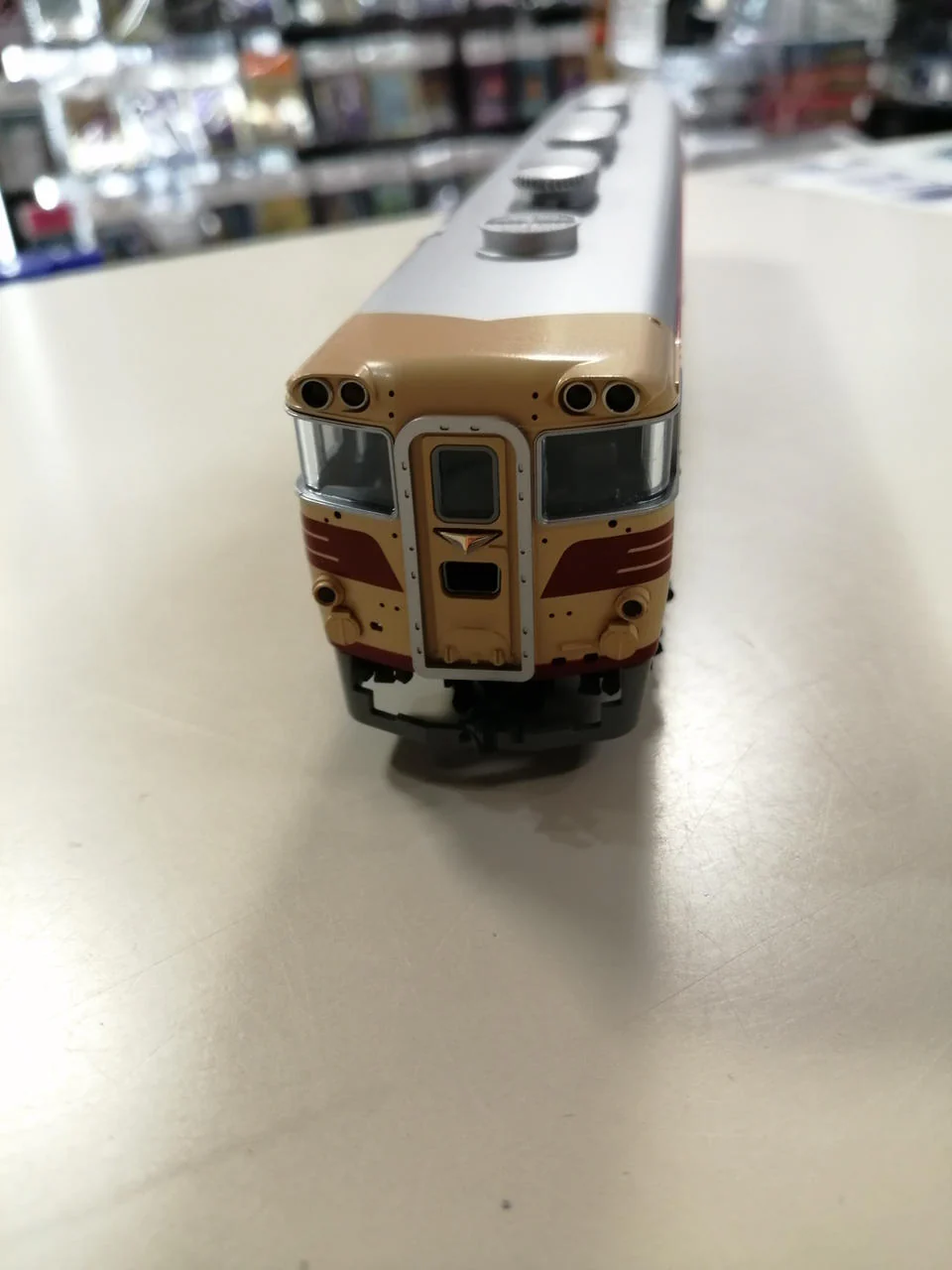 KATO HO Gauge KiHa 82 Series Limited Express Diesel Car 4-Car Basic - Image 11