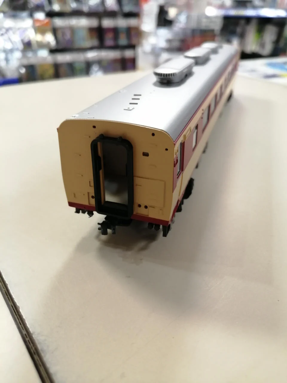 KATO HO Gauge KiHa 82 Series Limited Express Diesel Car 4-Car Basic - Image 12