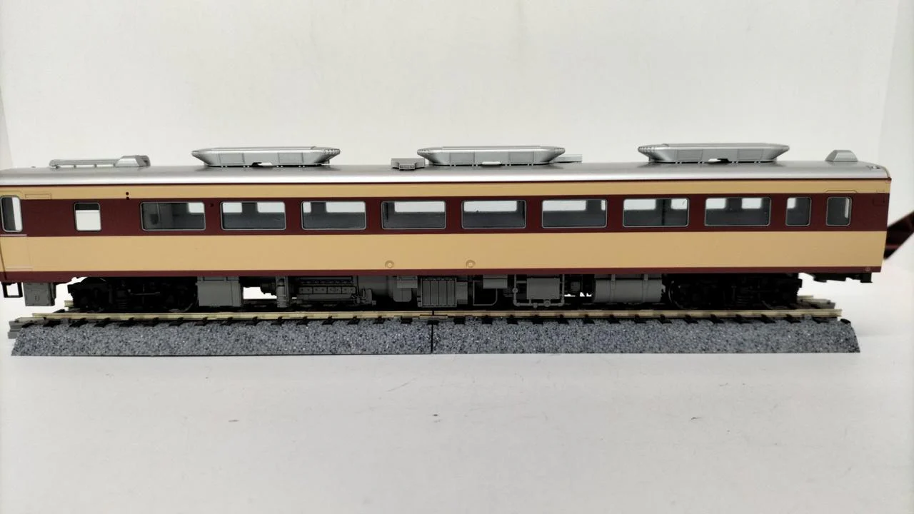 KATO KiHa 80 HO M Car - Image 3