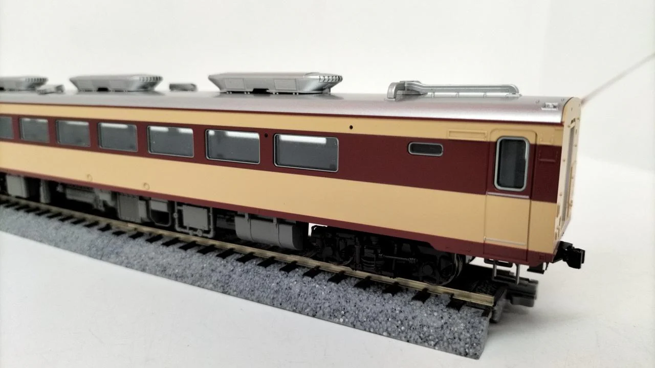 KATO KiHa 80 HO M Car - Image 9