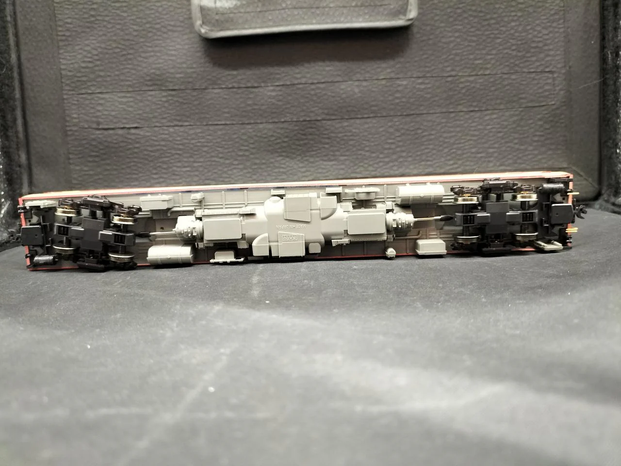 KATO KiHa 80 Motor Vehicle 1-611 - Image 7