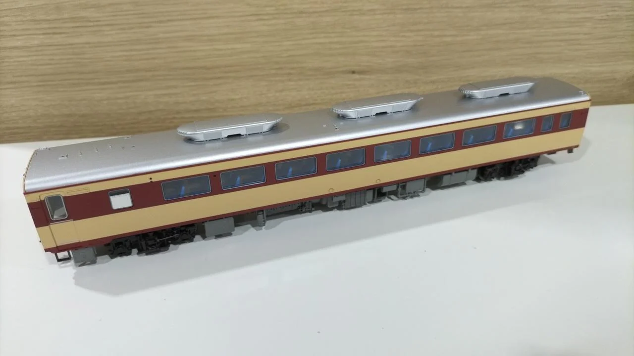 KATO KiHa 80 Powered Car 1-611 - Image 2