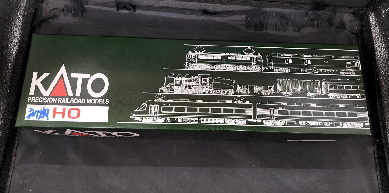 KATO KiHa 80 Series Kishi 80 1-610 - Image 13