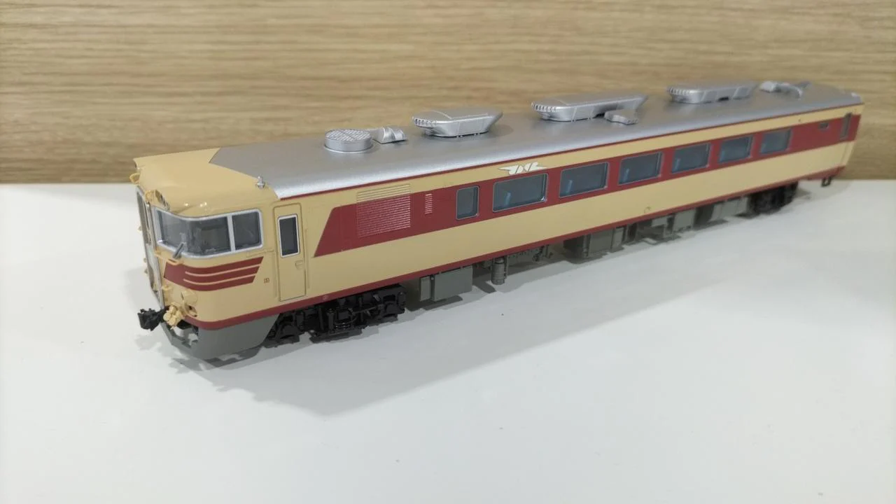 KATO KiHa 82 (Lead Car) 1-607-1 (No Box)