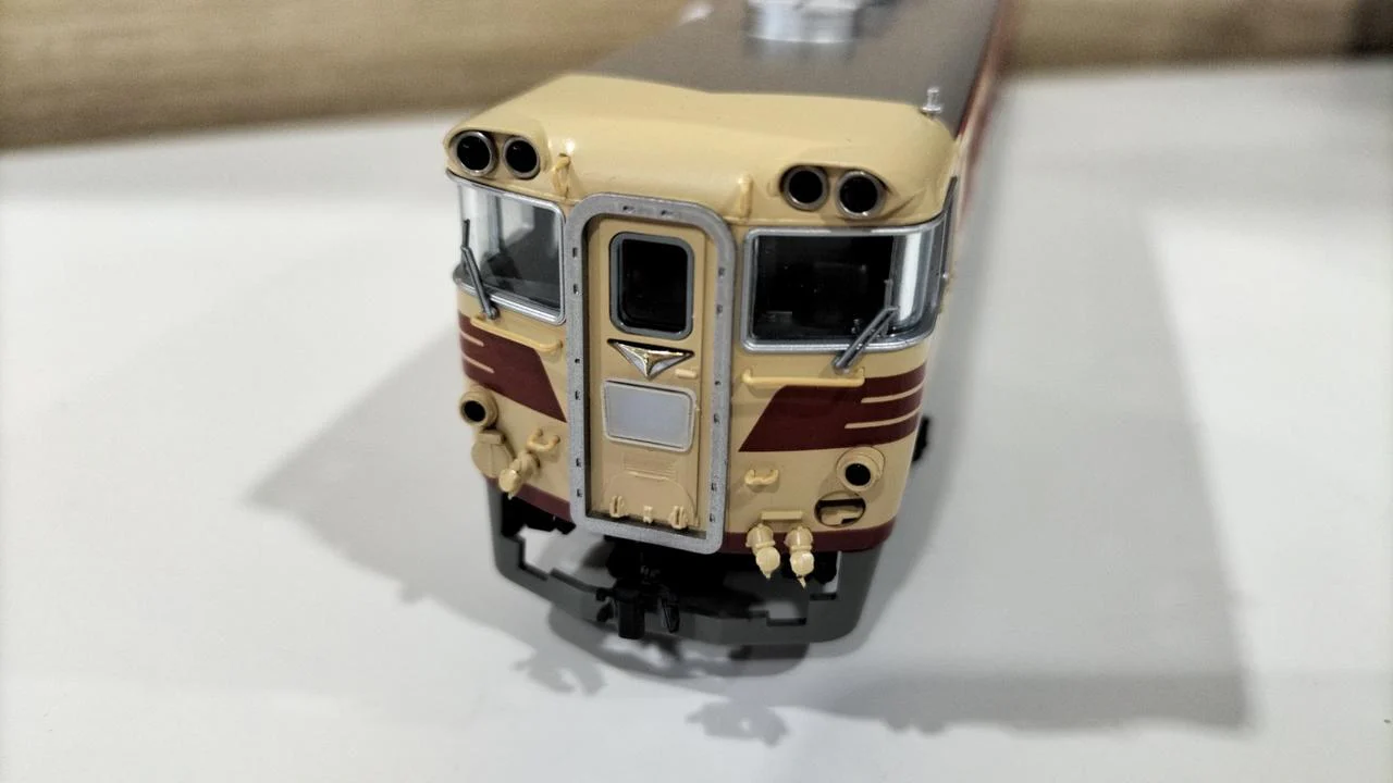 KATO KiHa 82 (Lead Car) 1-607-1 (No Box) - Image 2