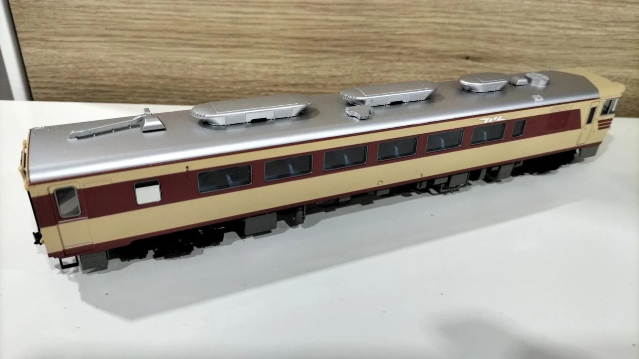 KATO KiHa 82 (Lead Car) 1-607-1 (No Box) - Image 3