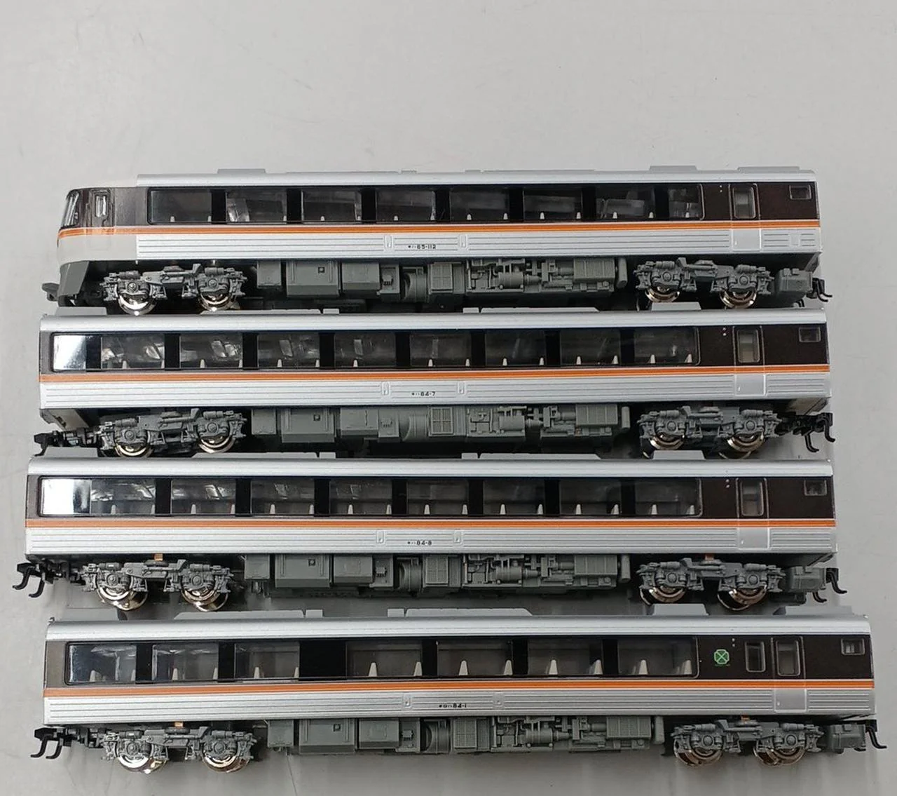KATO KiHa 85 Series "Wide View Hida" 5-Car Basic Set 10-401 - Image 13