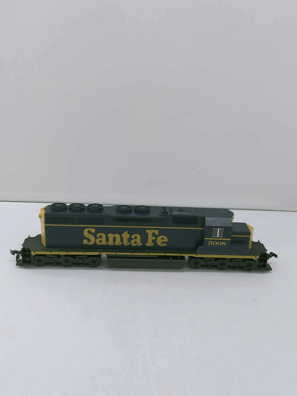 KATO Model Railway 5008 Santa Fe - Image 4