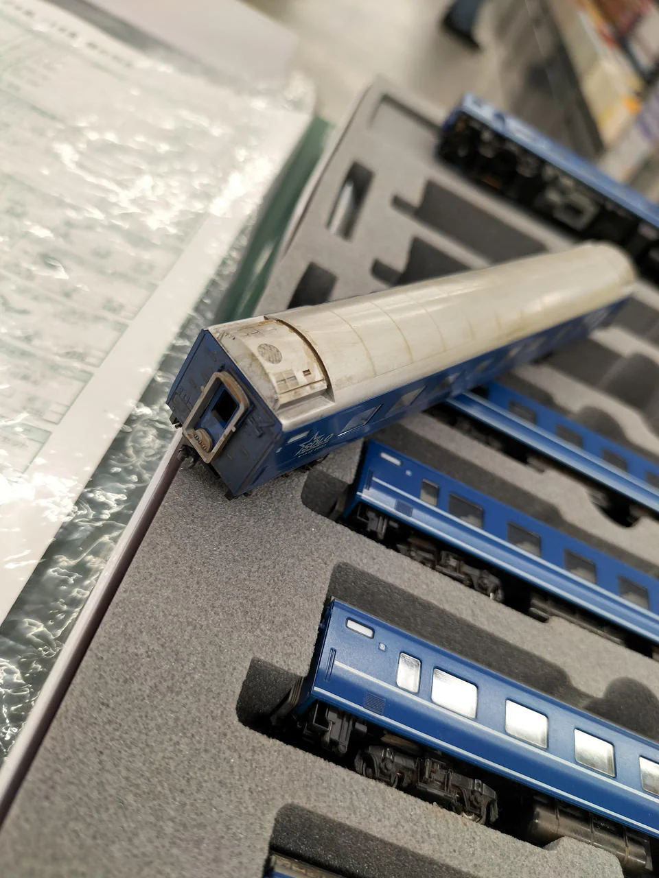 KATO Model Train 1/150 Sleeper Limited Express Sakura Hayabusa/Fuji Series 14 6-Car Set - Image 8