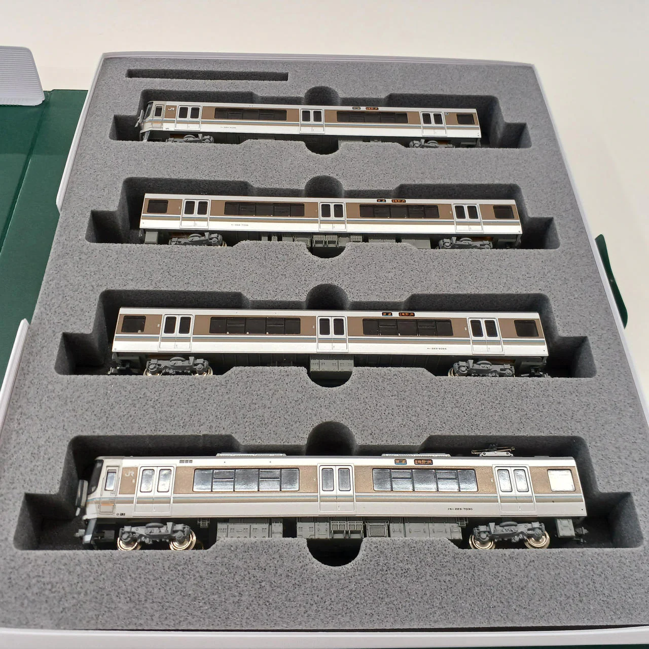 KATO N Gauge 10-1206 223 Series 4-Car Expansion Set - Image 4