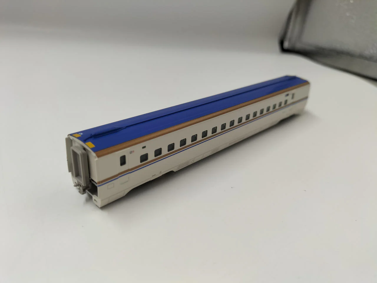 KATO N Gauge 10-1263 W7 Series Hokuriku Shinkansen Hakutaka Add-on - Image 16