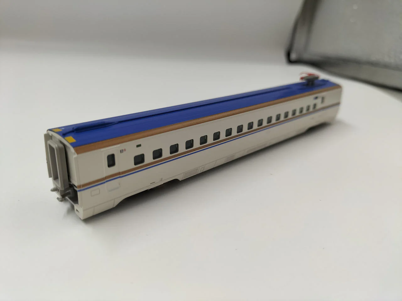 KATO N Gauge 10-1263 W7 Series Hokuriku Shinkansen Hakutaka Add-on - Image 7